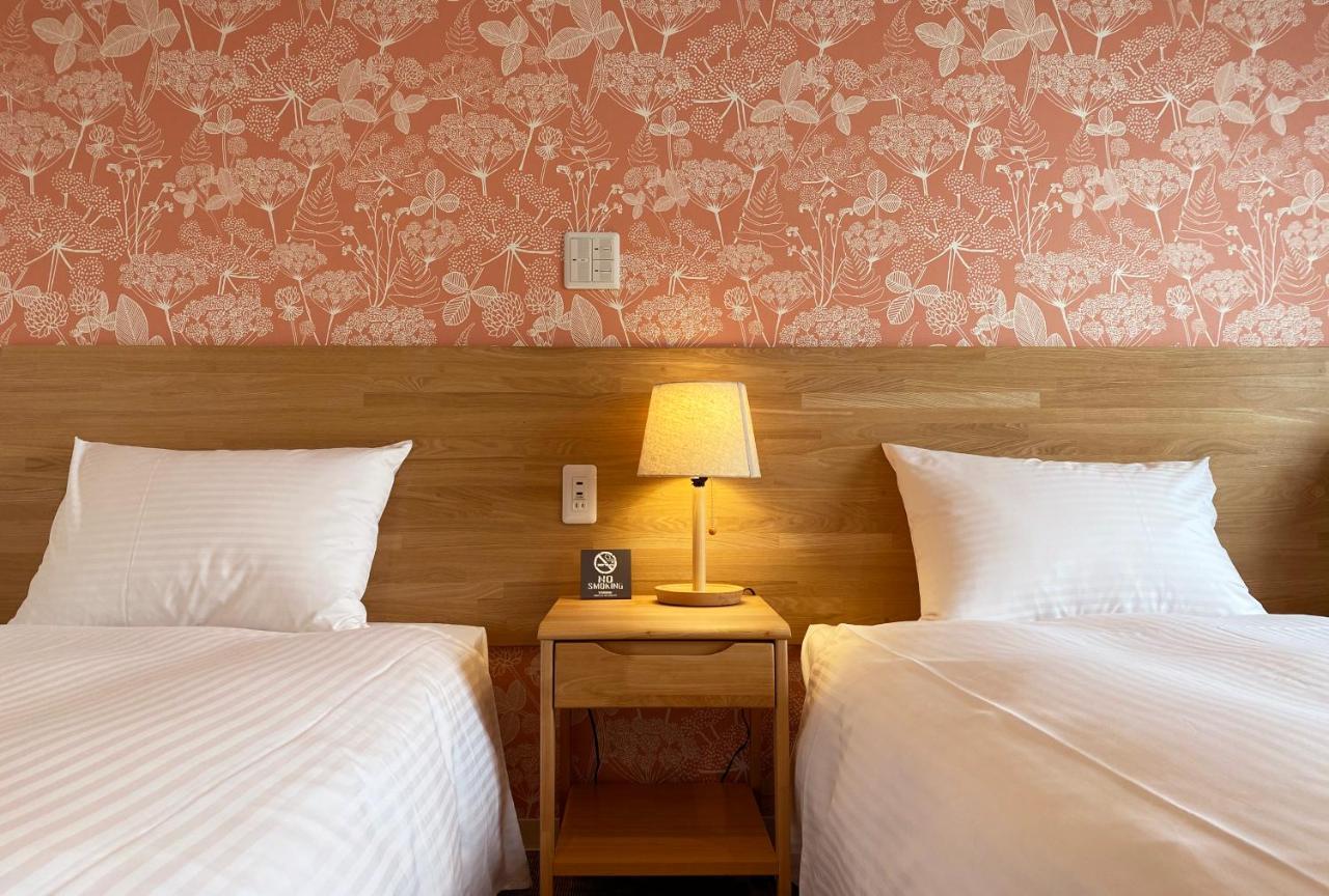 Hotel Hanafuji Inn Nakafurano Экстерьер фото