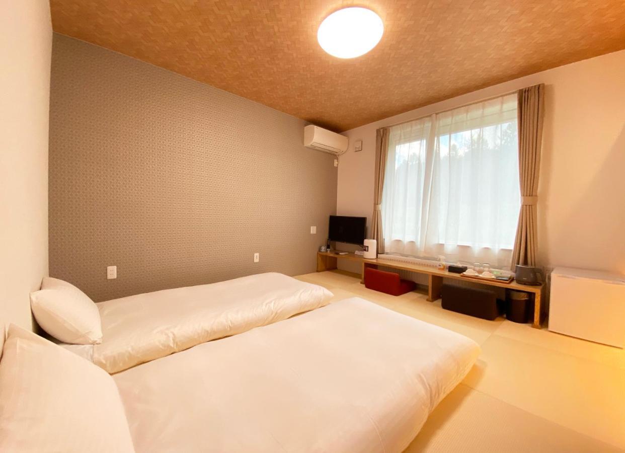 Hotel Hanafuji Inn Фурано Экстерьер фото