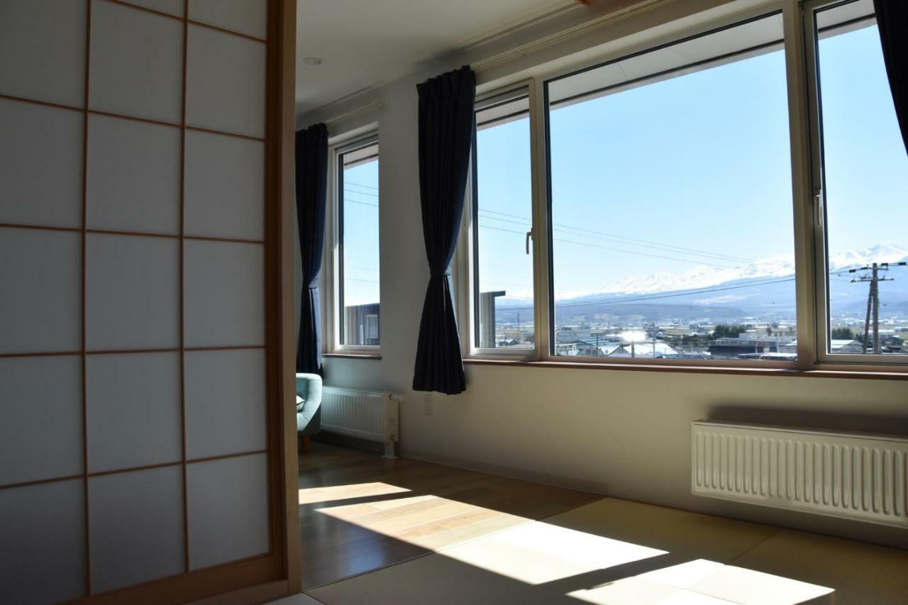 Hotel Hanafuji Inn Nakafurano Экстерьер фото