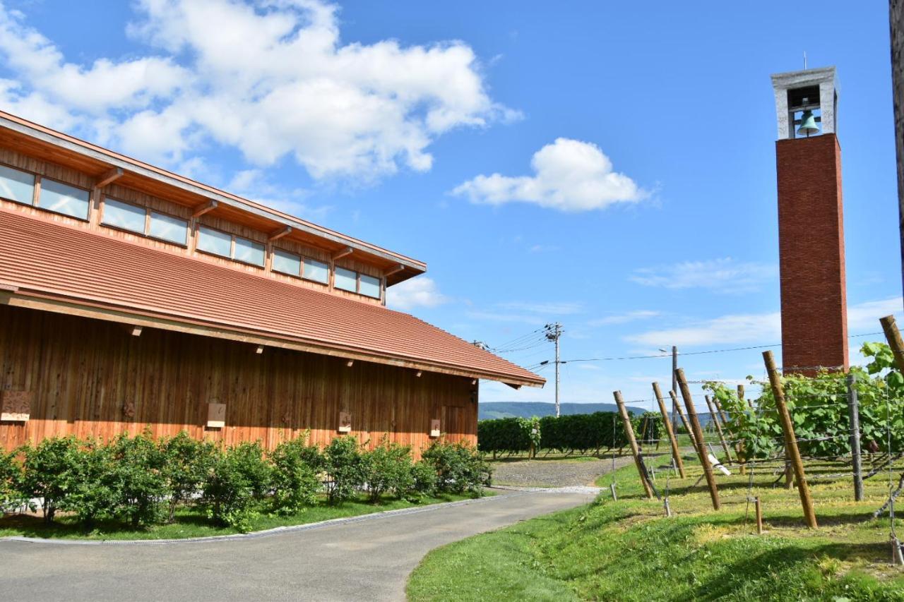 Hotel Hanafuji Inn Nakafurano Экстерьер фото